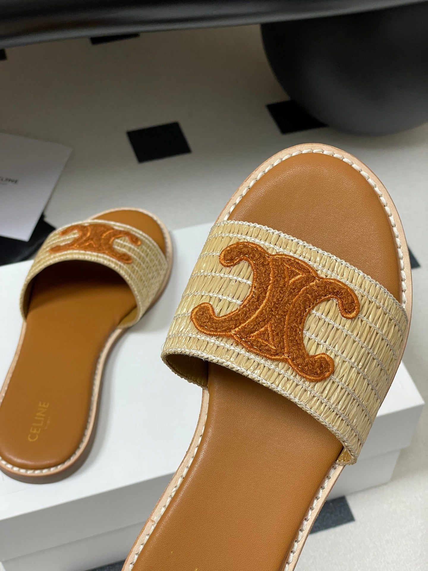 25ss Spring and Summer New Retro Straw Slippers