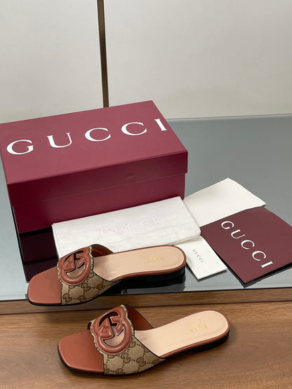 25 Summer New Square Toe Open Toe Sandals