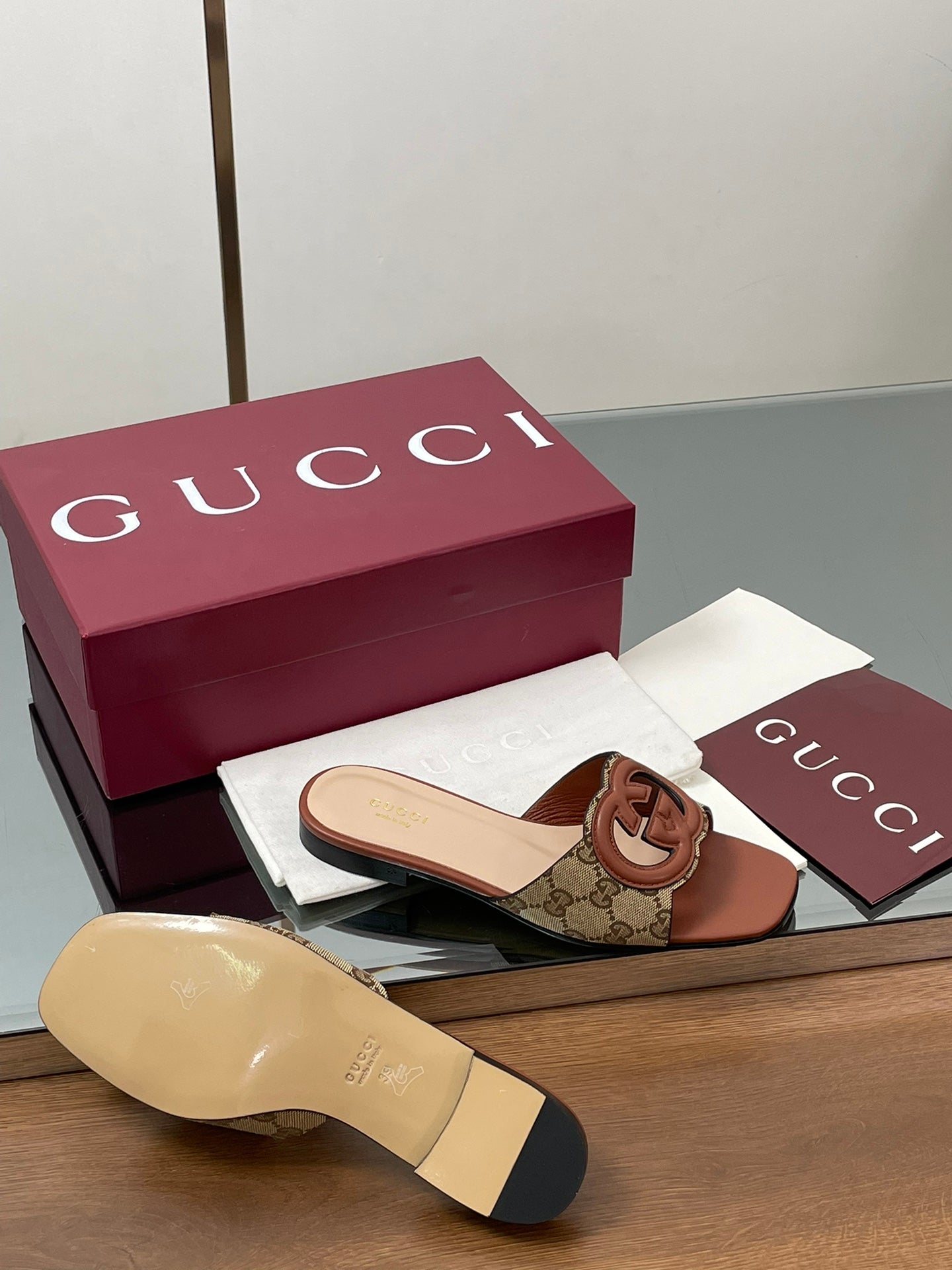 25 Summer New Square Toe Open Toe Sandals