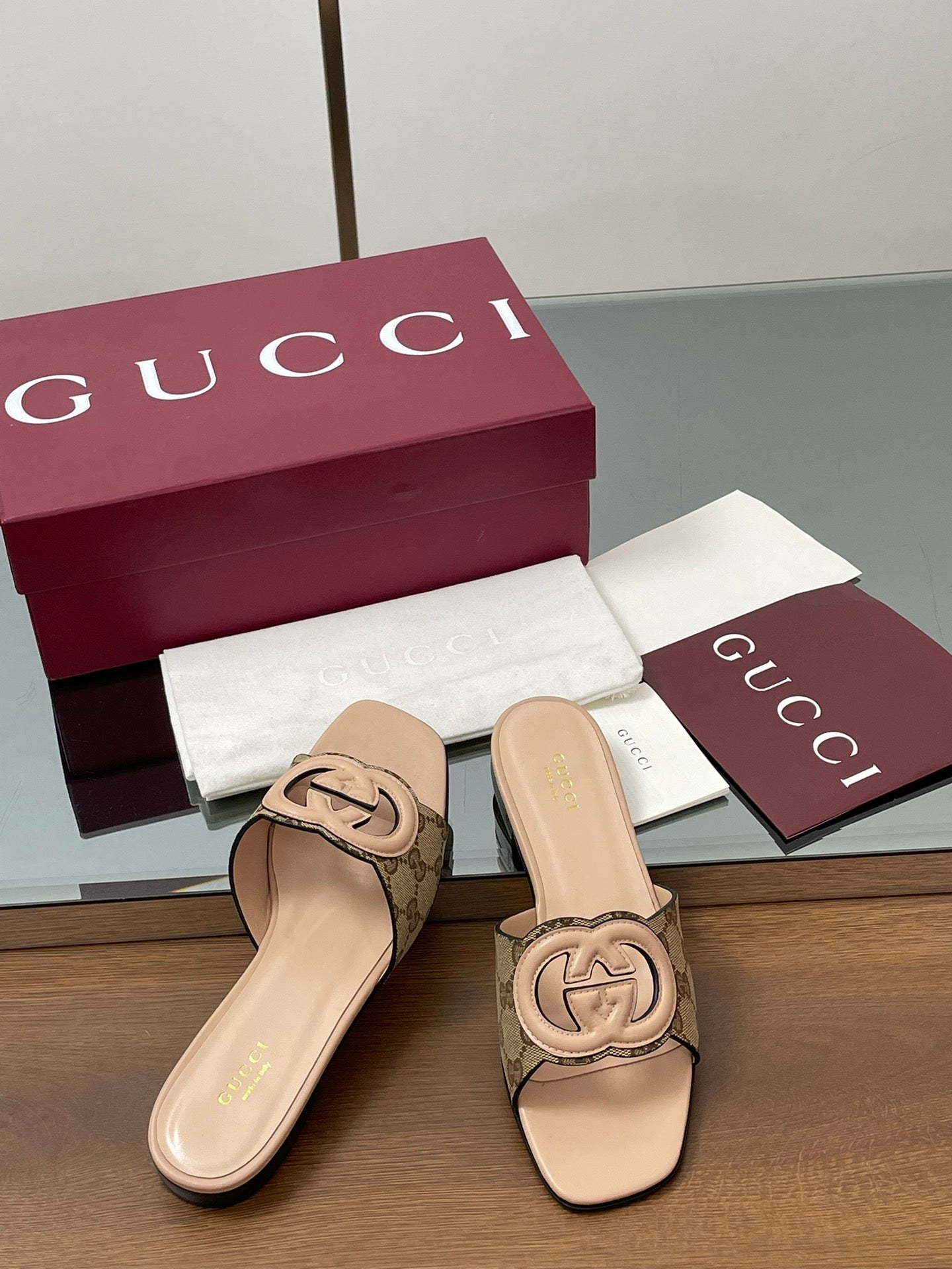 25 Summer New Square Toe Open Toe Sandals