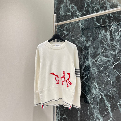 25 Early Autumn New Irregular Knitted Sweater