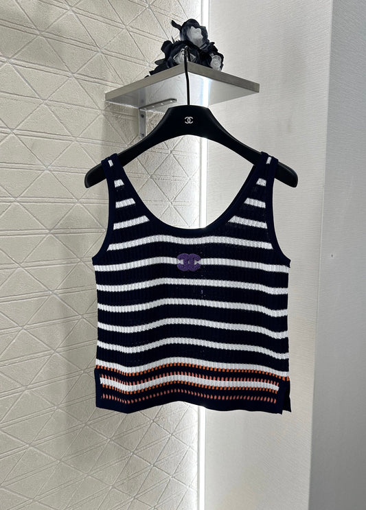 2025 Autumn New Striped knitted vest