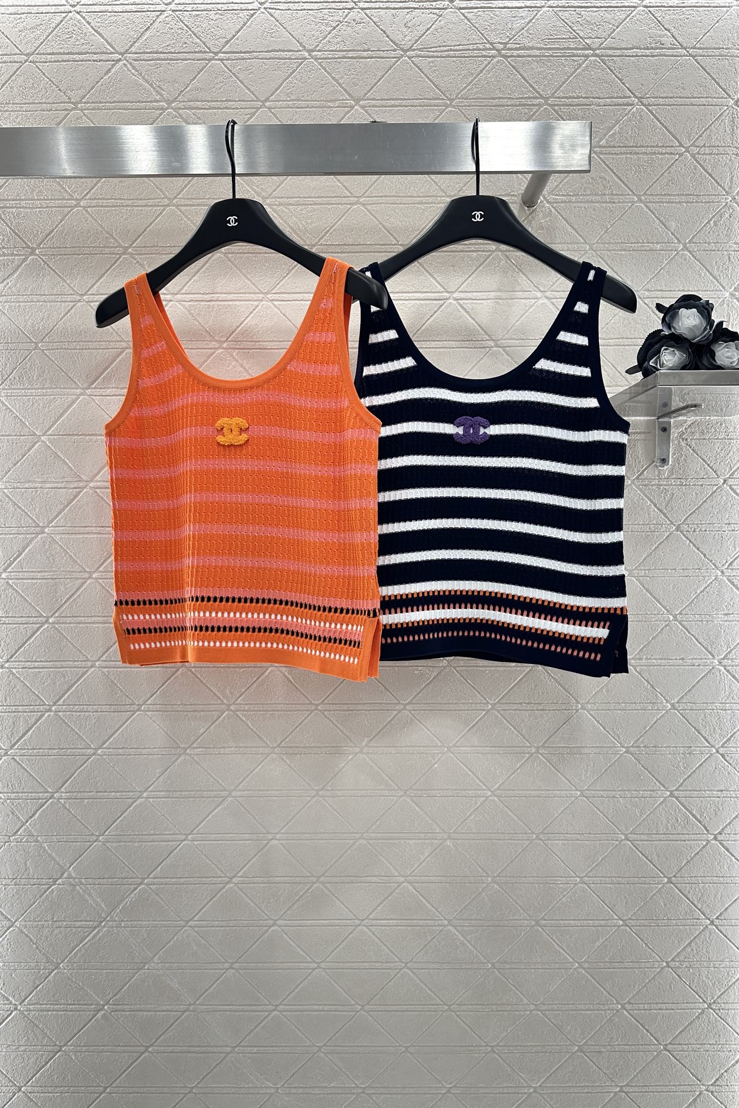 2025 Autumn New Striped knitted vest