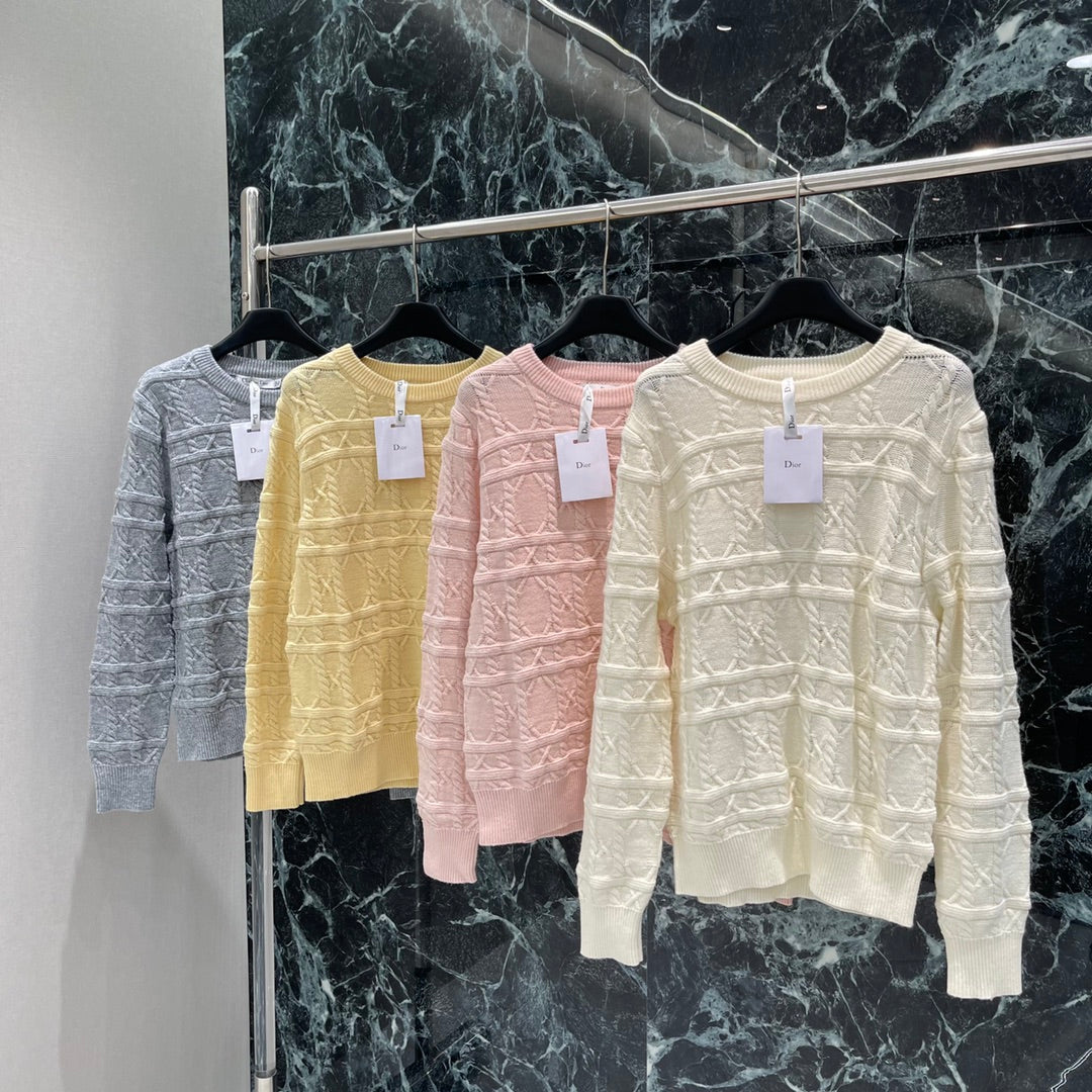 D 25 Early Fall New Round Neck Raglan Pullover Sweater