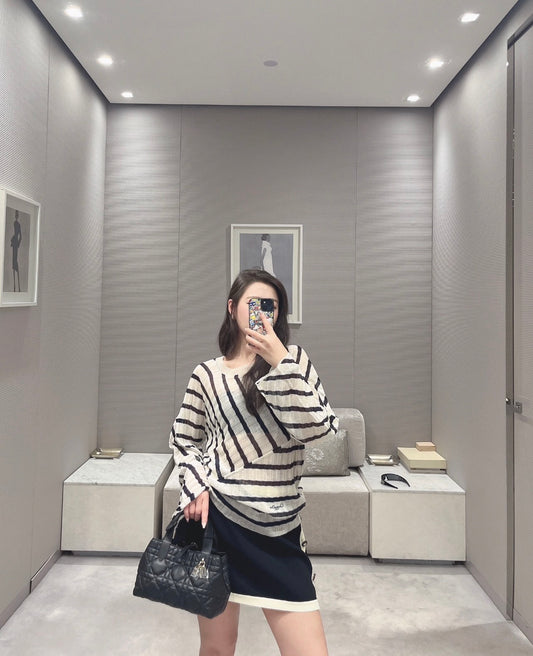 D 25 Early Autumn New Style Fake Two-piece Splicing Diagonal Stripe Knitted Long Sleeves