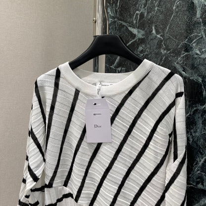 D 25 Early Autumn New Style Fake Two-piece Splicing Diagonal Stripe Knitted Long Sleeves