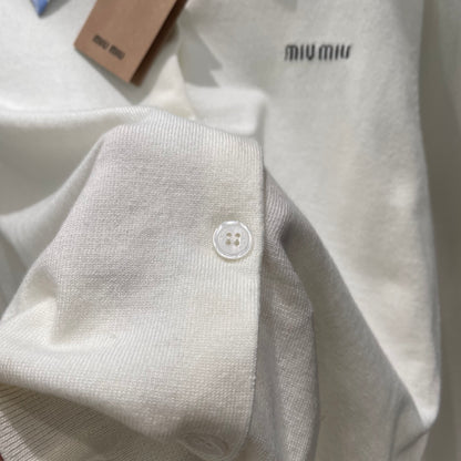 M 25 Frühherbst Neue Strickjacke mit kontrastfarbenem Streifenkragen 