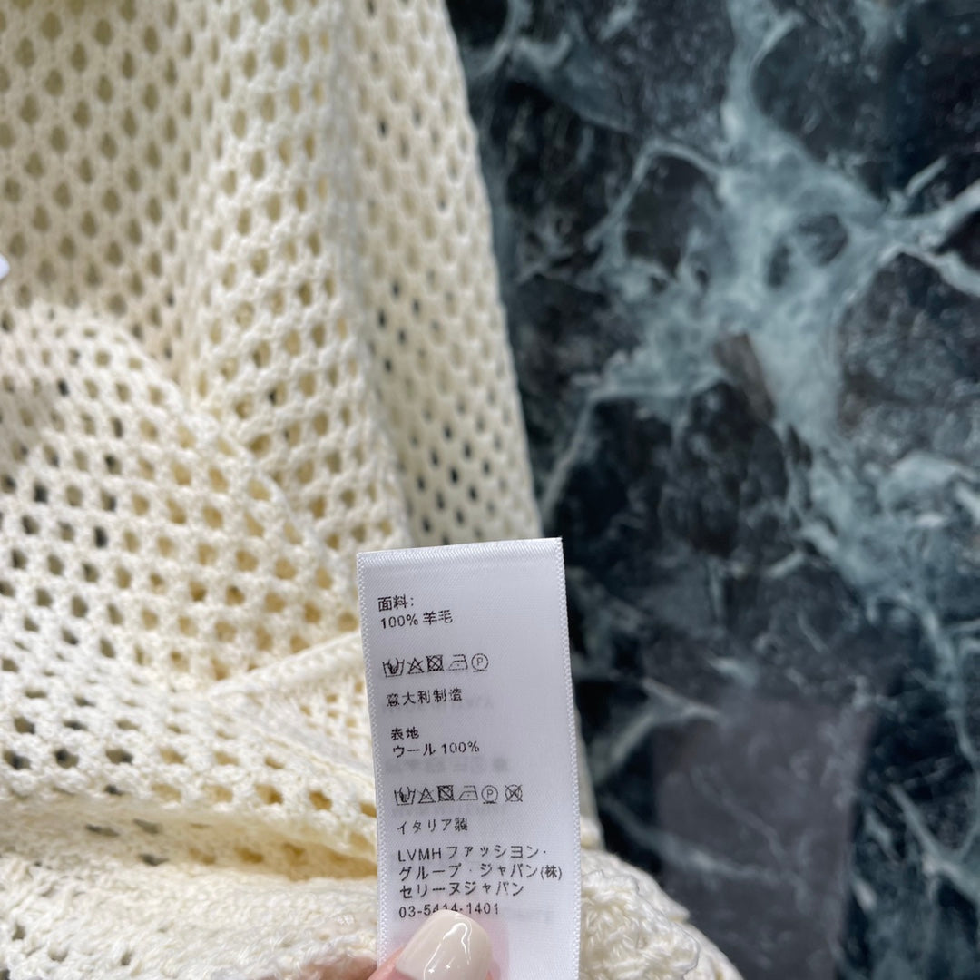 CE 25 Early Fall New Style Lapel Hollow Cardigan