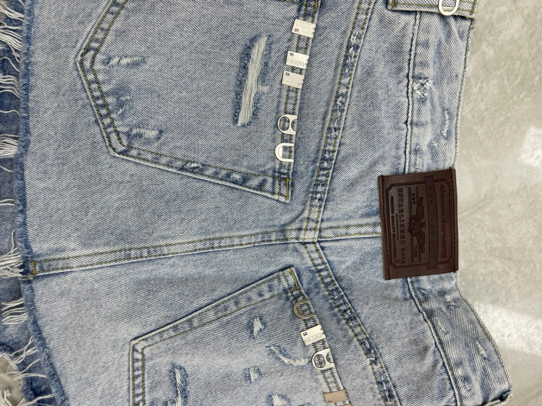 25 Spring and Summer New Metal Decorated Double Denim Culottes