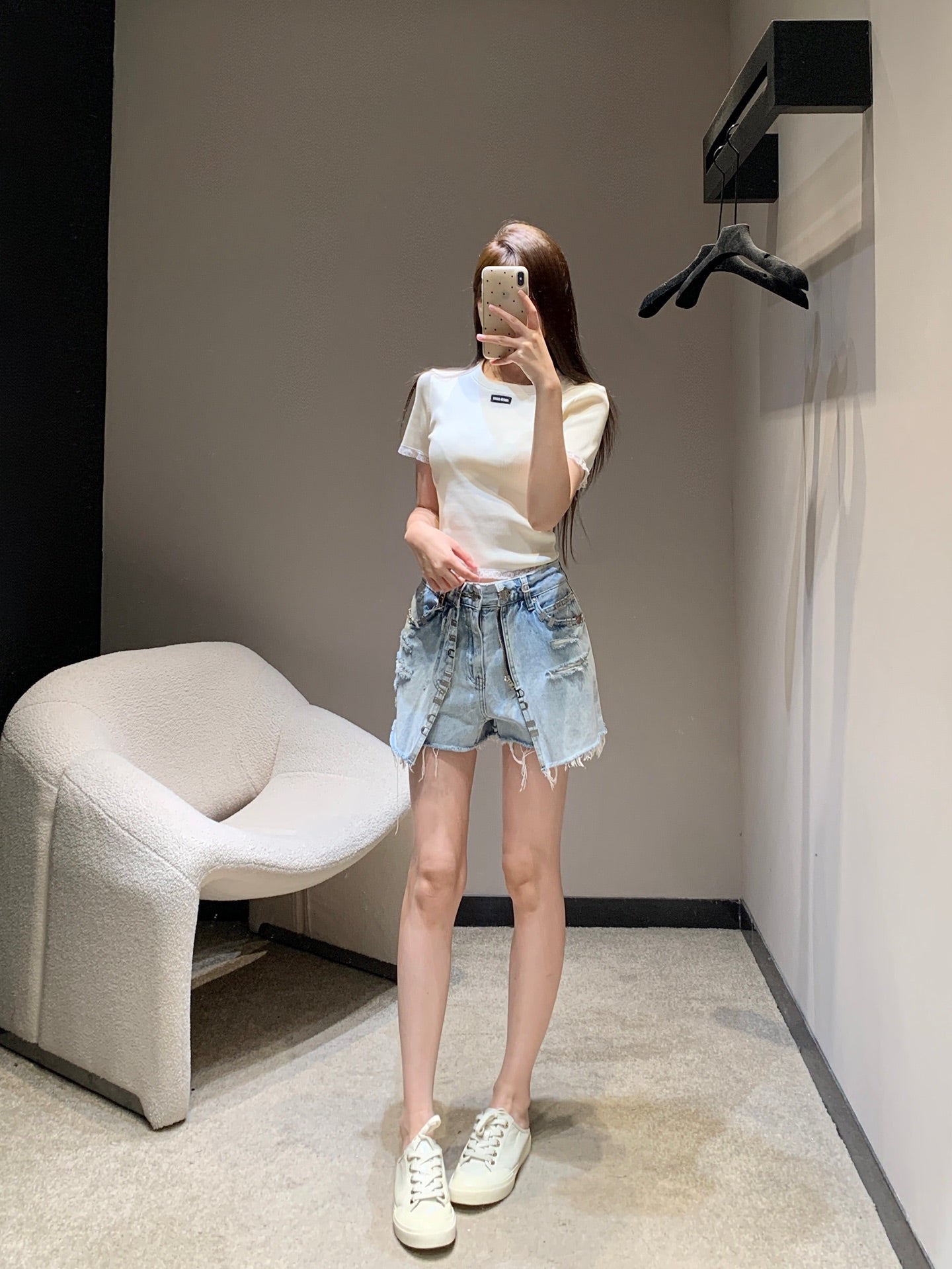 25 Spring and Summer New Metal Decorated Double Denim Culottes