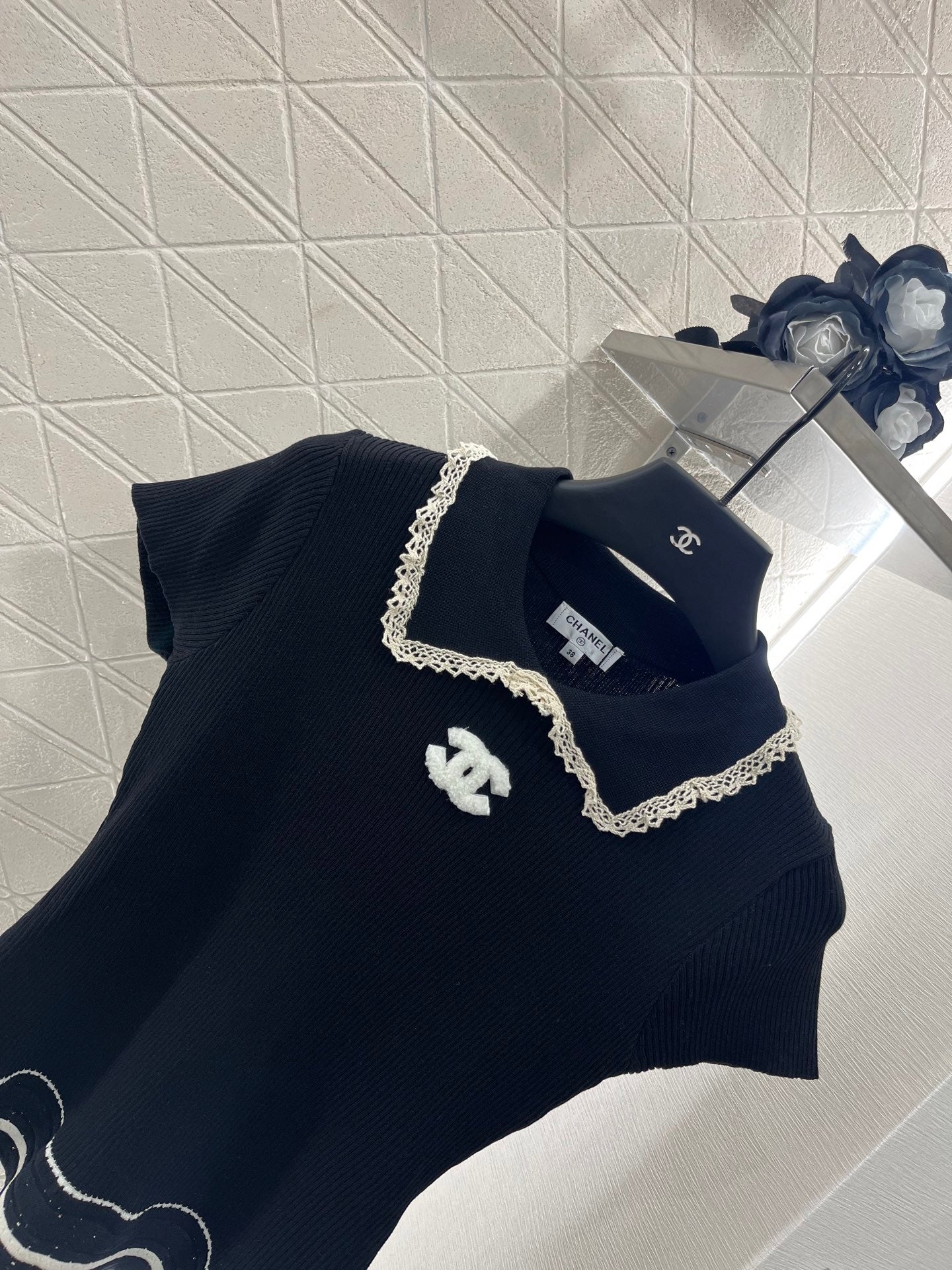 2025 Early Autumn New Arrivals Hollow Lace Knitted Short Sleeves