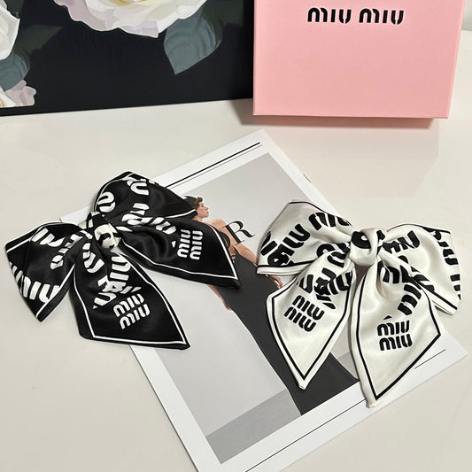 25 Summer New Bow Retro Letter Hairpins