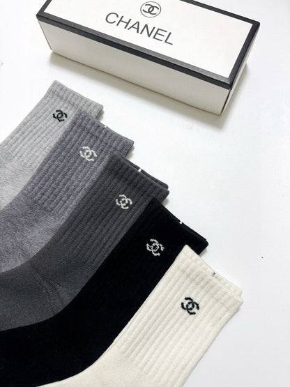 25 Summer new classic letter logo cashmere blended mid-tube socks