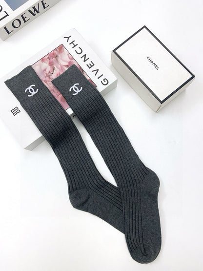 25 Summer new classic letter logo pure cotton socks