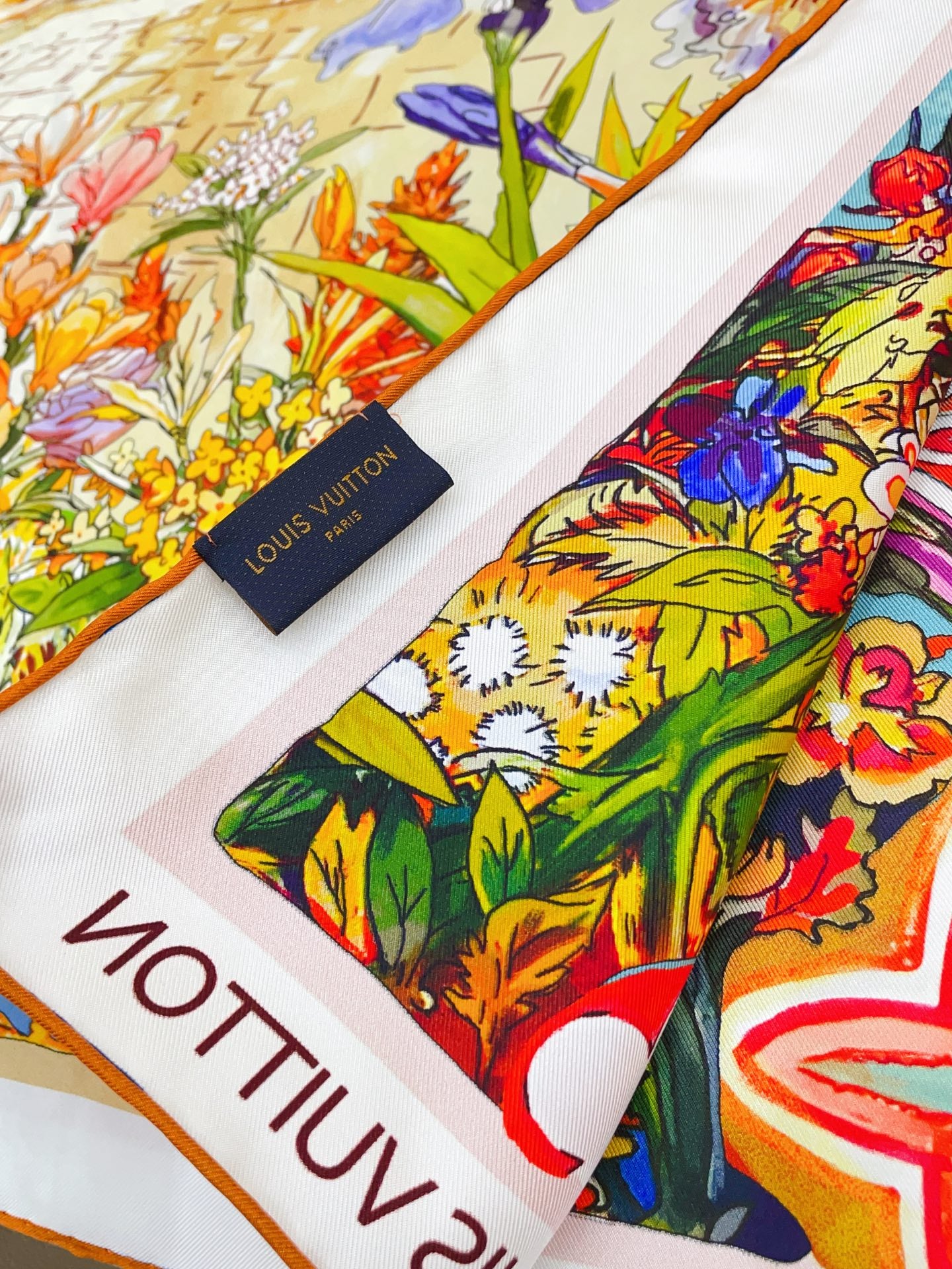 25 Summer New Twill Silk Square Scarf