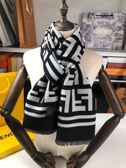 25 autumn and winter new letter old flower scarf
