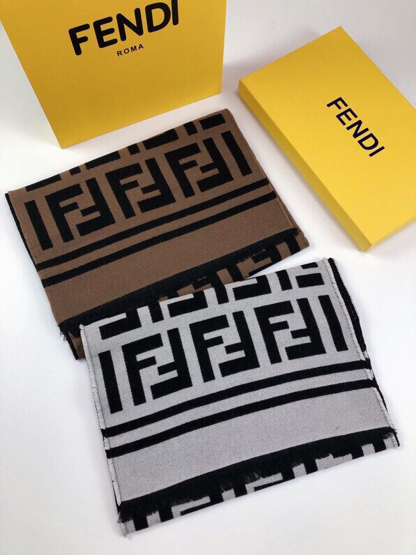 25 autumn and winter new letter old flower scarf