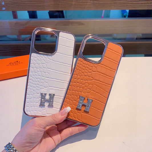 Crocodile pattern H letter phone case