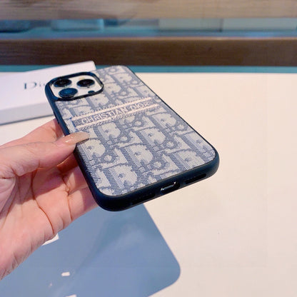 Embroidered fabric all-inclusive phone case
