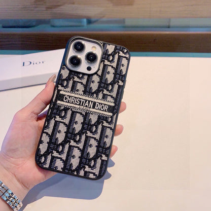 Embroidered fabric all-inclusive phone case