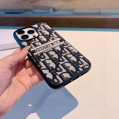 Embroidered fabric all-inclusive phone case