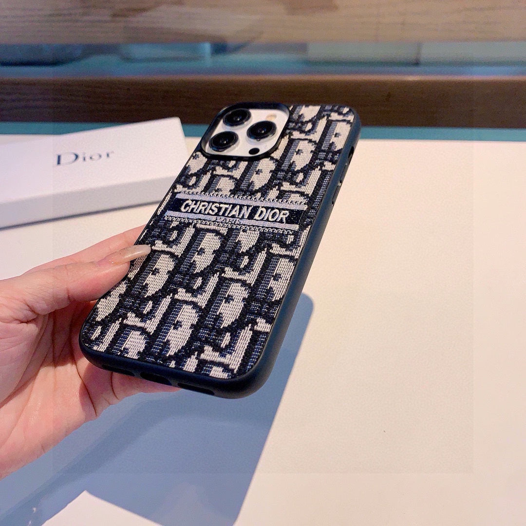 Embroidered fabric all-inclusive phone case