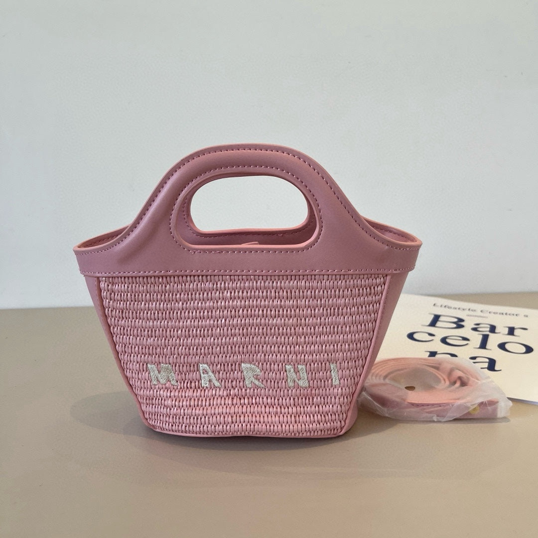 Woven straw basket bag