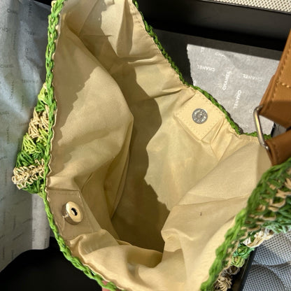 Neue Strohtasche