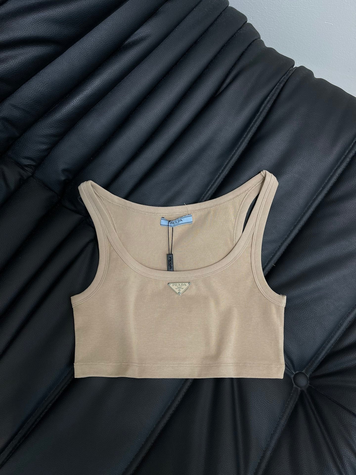 P 25 Classic Triangle Logo Short-Sleeve Tank Top