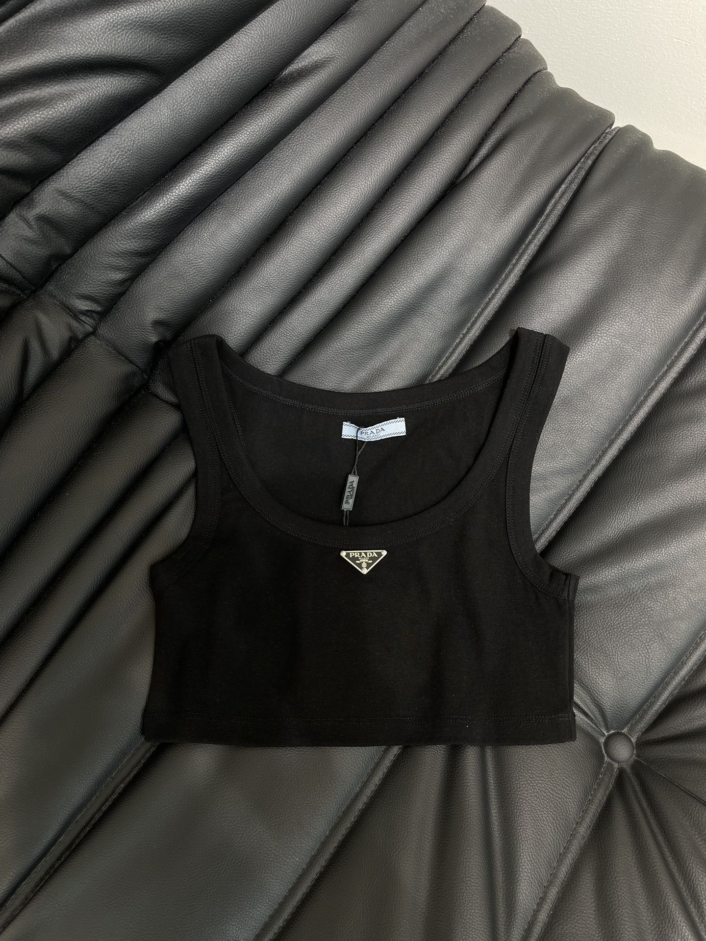 P 25 Classic Triangle Logo Short-Sleeve Tank Top