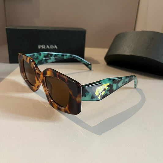 New cat-eye sunglasses
