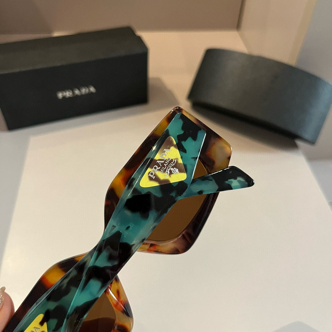 New cat-eye sunglasses