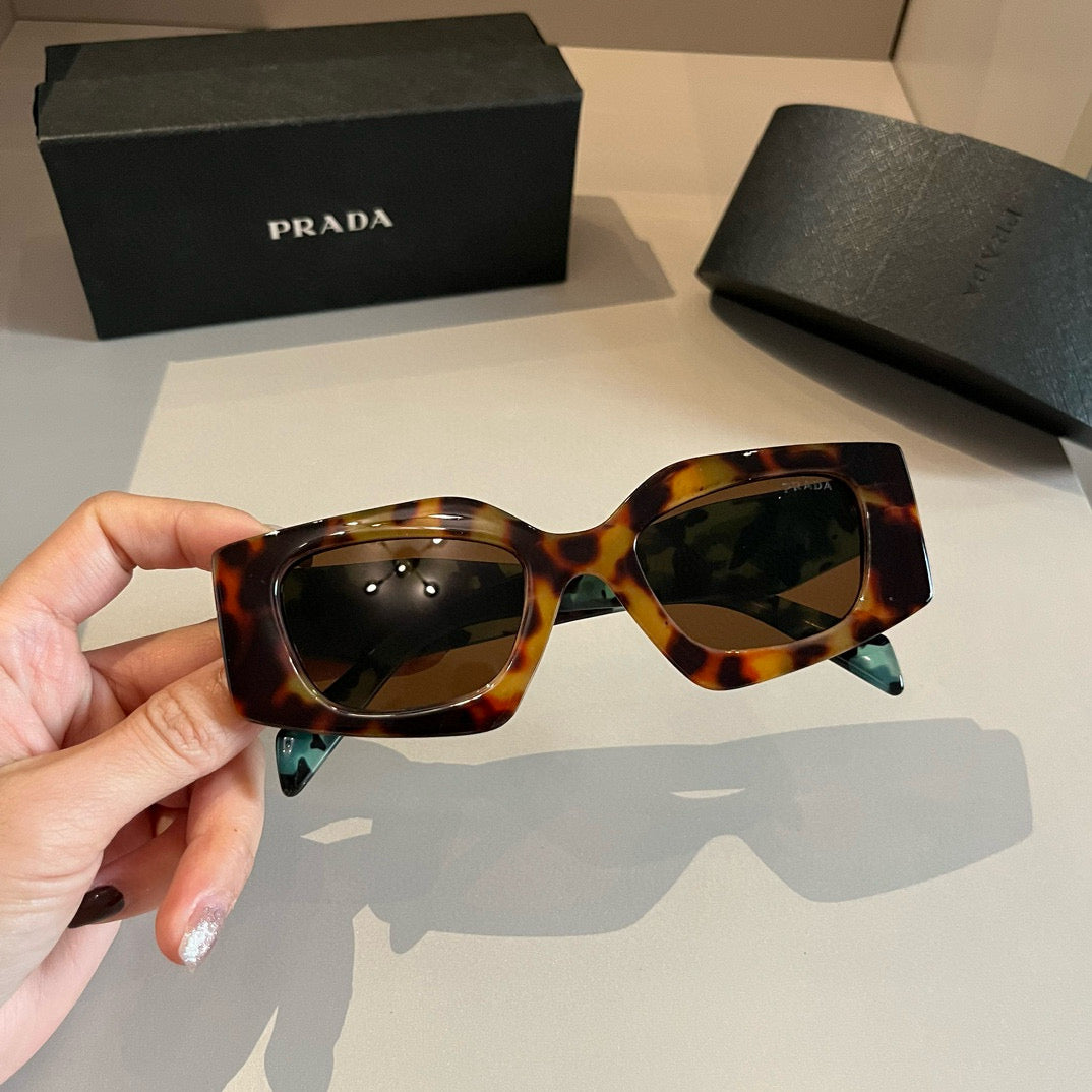 New cat-eye sunglasses