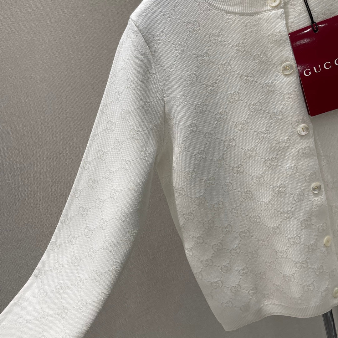 25 Early Autumn New Jacquard Dark Pattern Knitted Cardigan