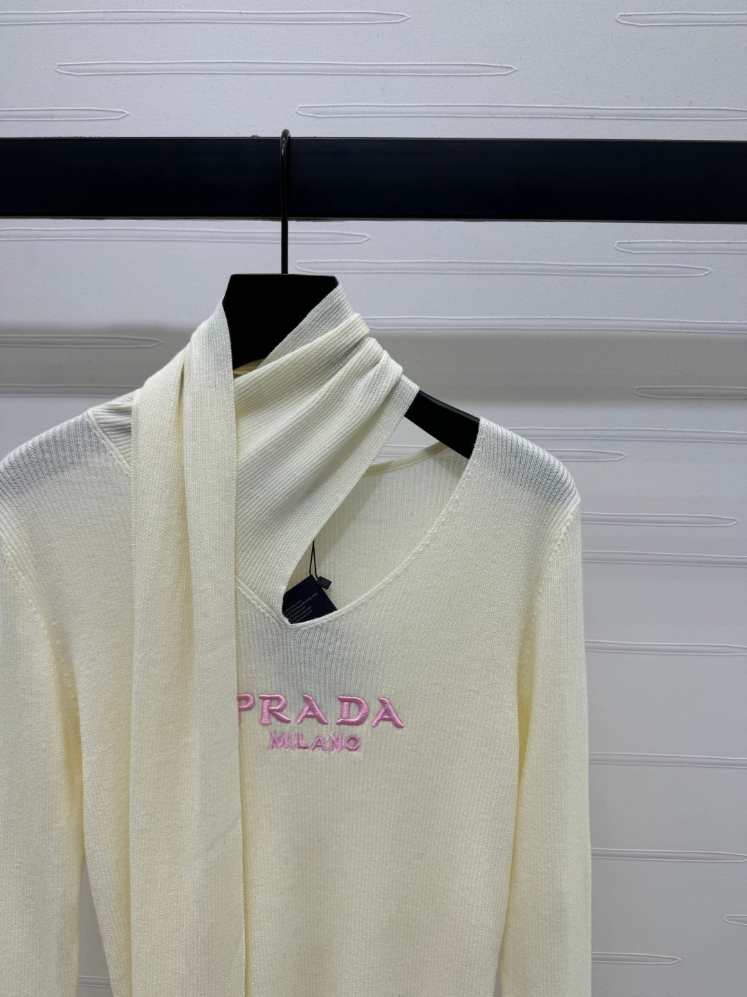 25 Early Autumn New Irregular Neck Knitted Long Sleeve Top