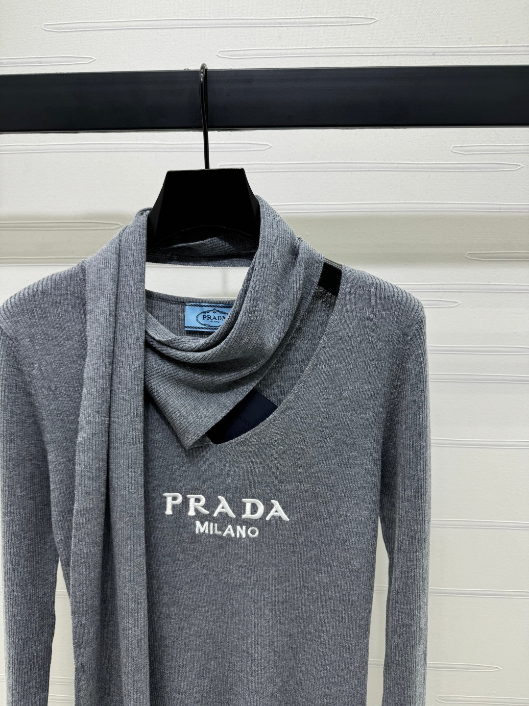 25 Early Autumn New Irregular Neck Knitted Long Sleeve Top