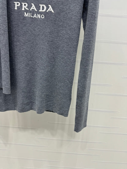 25 Early Autumn New Irregular Neck Knitted Long Sleeve Top