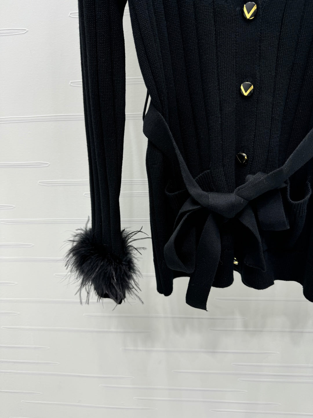 2025 Early Autumn New Ostrich Feather Slim Knit Cardigan