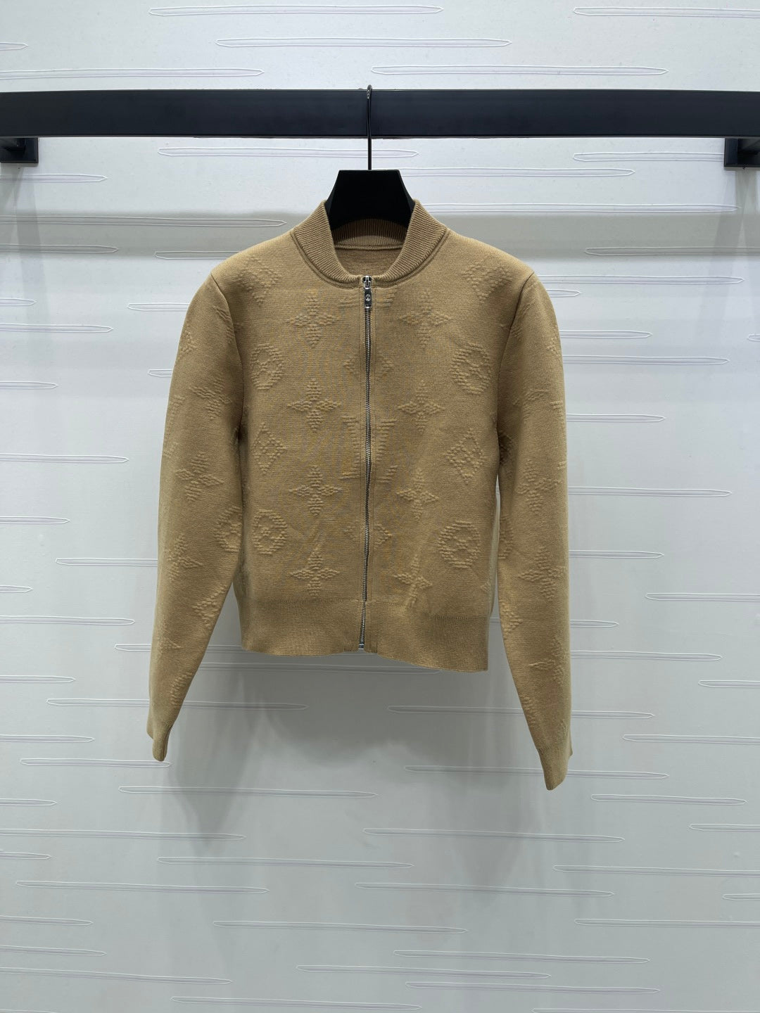 2025 Early Autumn New Jacquard Letter Knitted Jacket