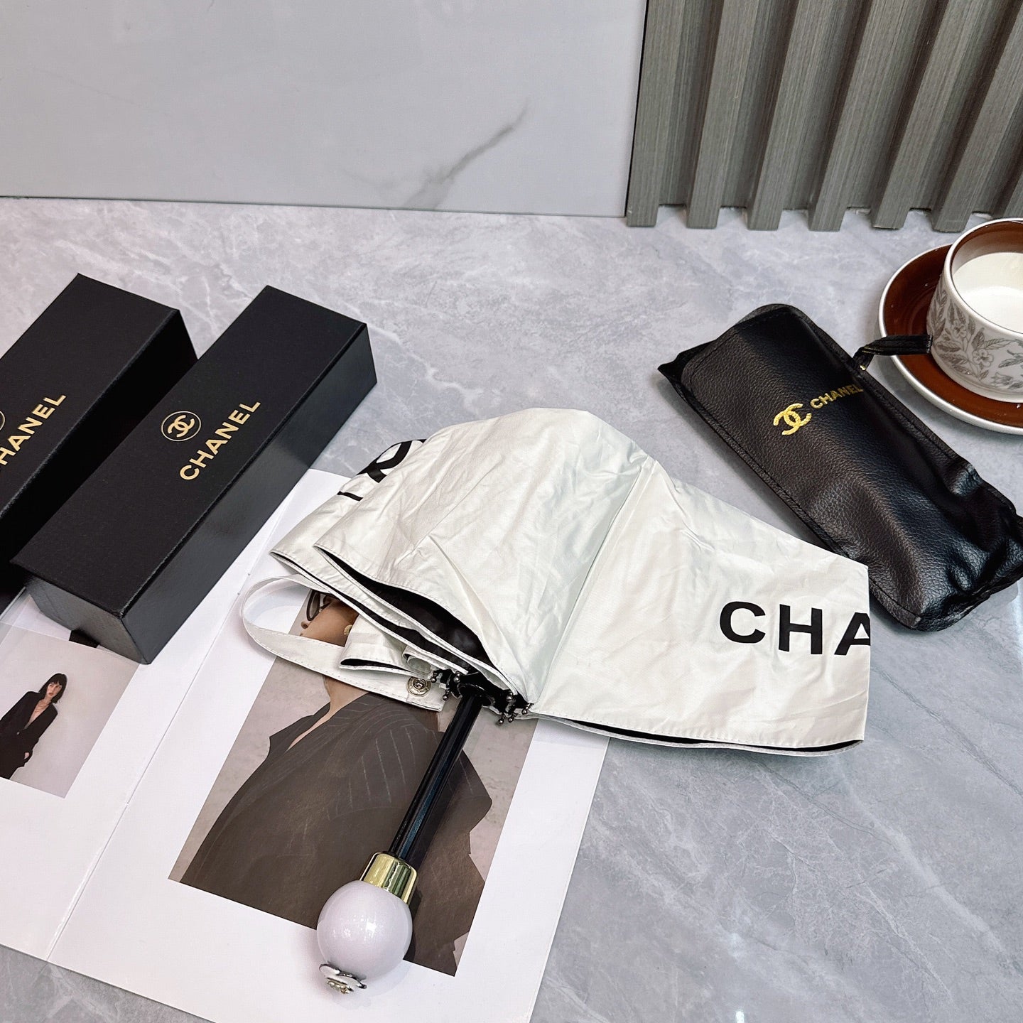 New style pearl handle with leather umbrella cover folding umbrella