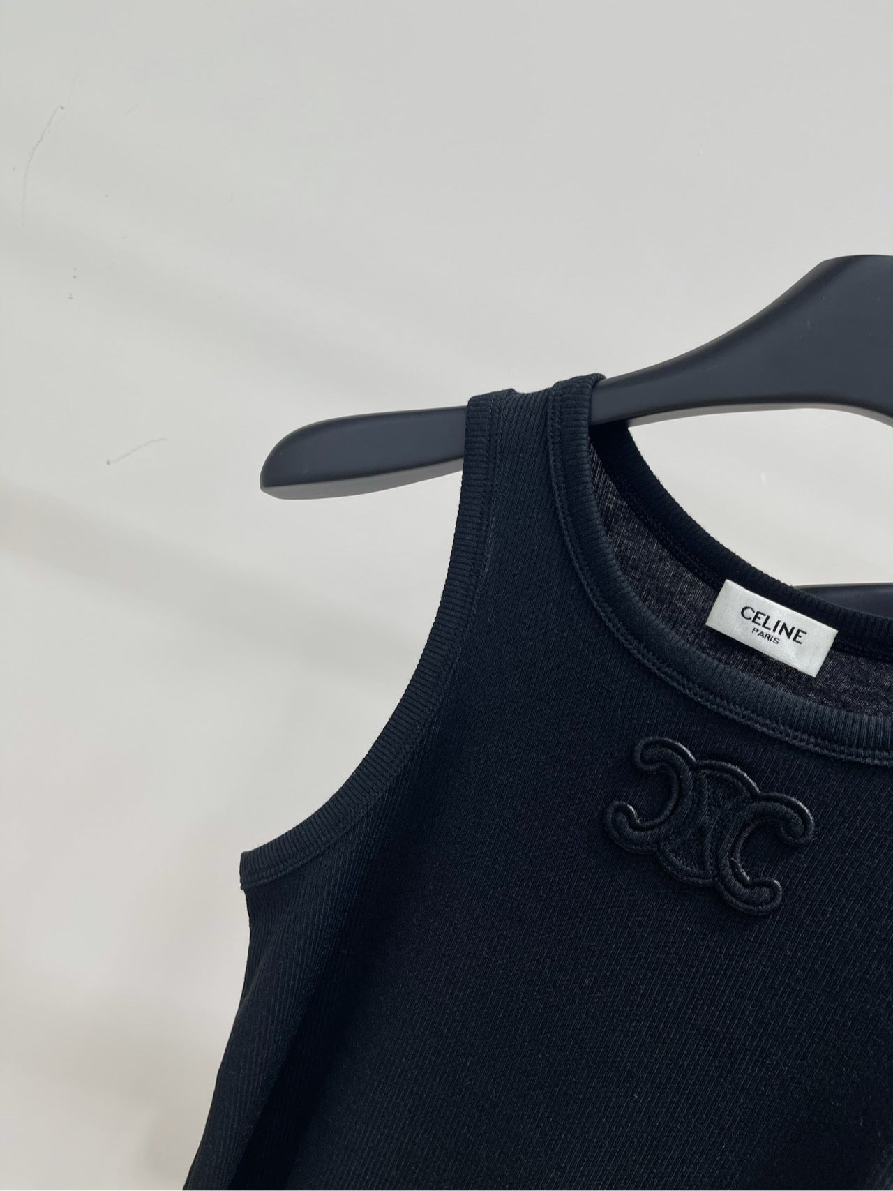 Classic tricolor logo vest