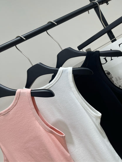Classic tricolor logo vest
