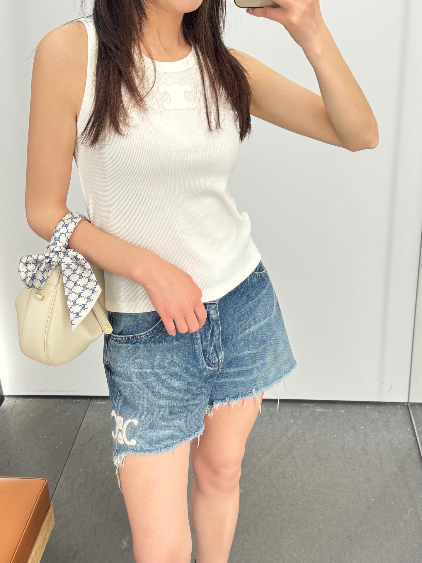 Classic tricolor logo vest