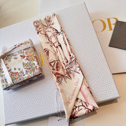 New classic printed silk scarf