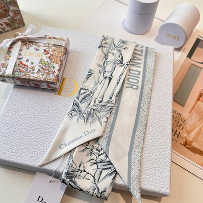 New classic printed silk scarf
