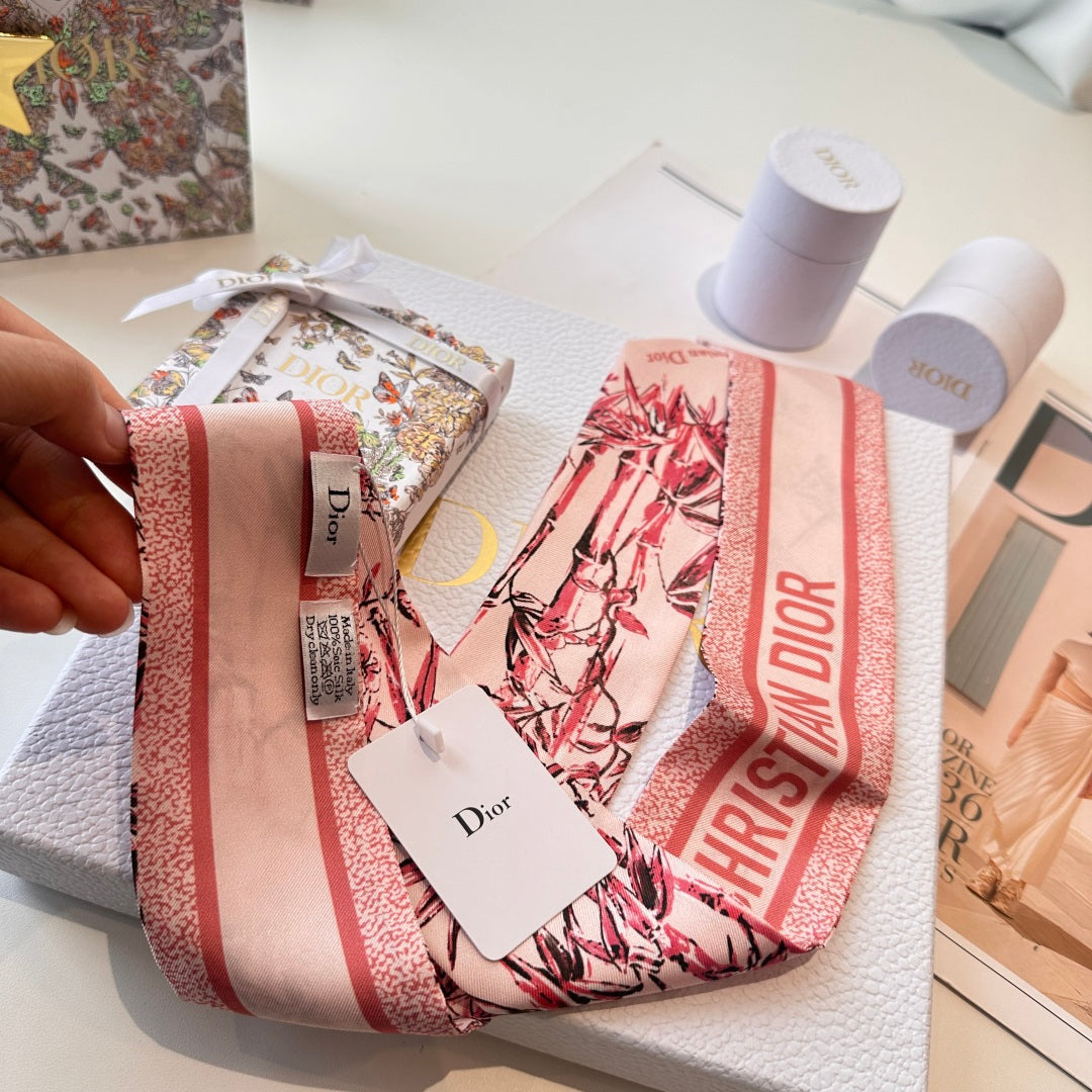New classic printed silk scarf