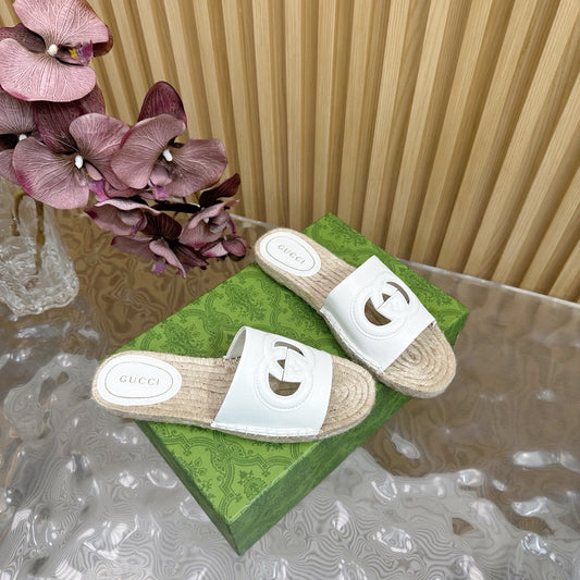 G 25 Straw sole slippers