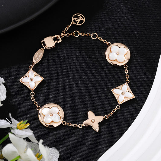 L 25 Four Leaf Clover Bracelet