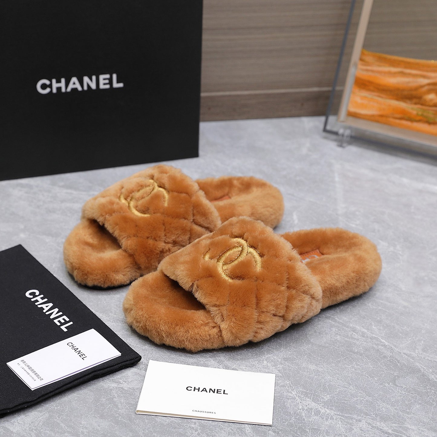 C 25 Lambswool slippers