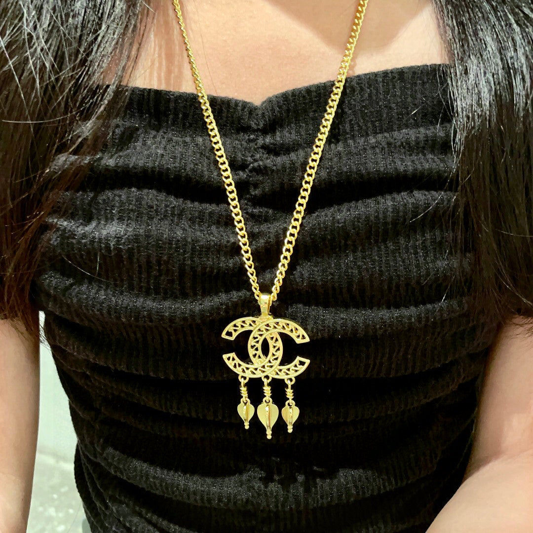 C 25  Tassel Necklace